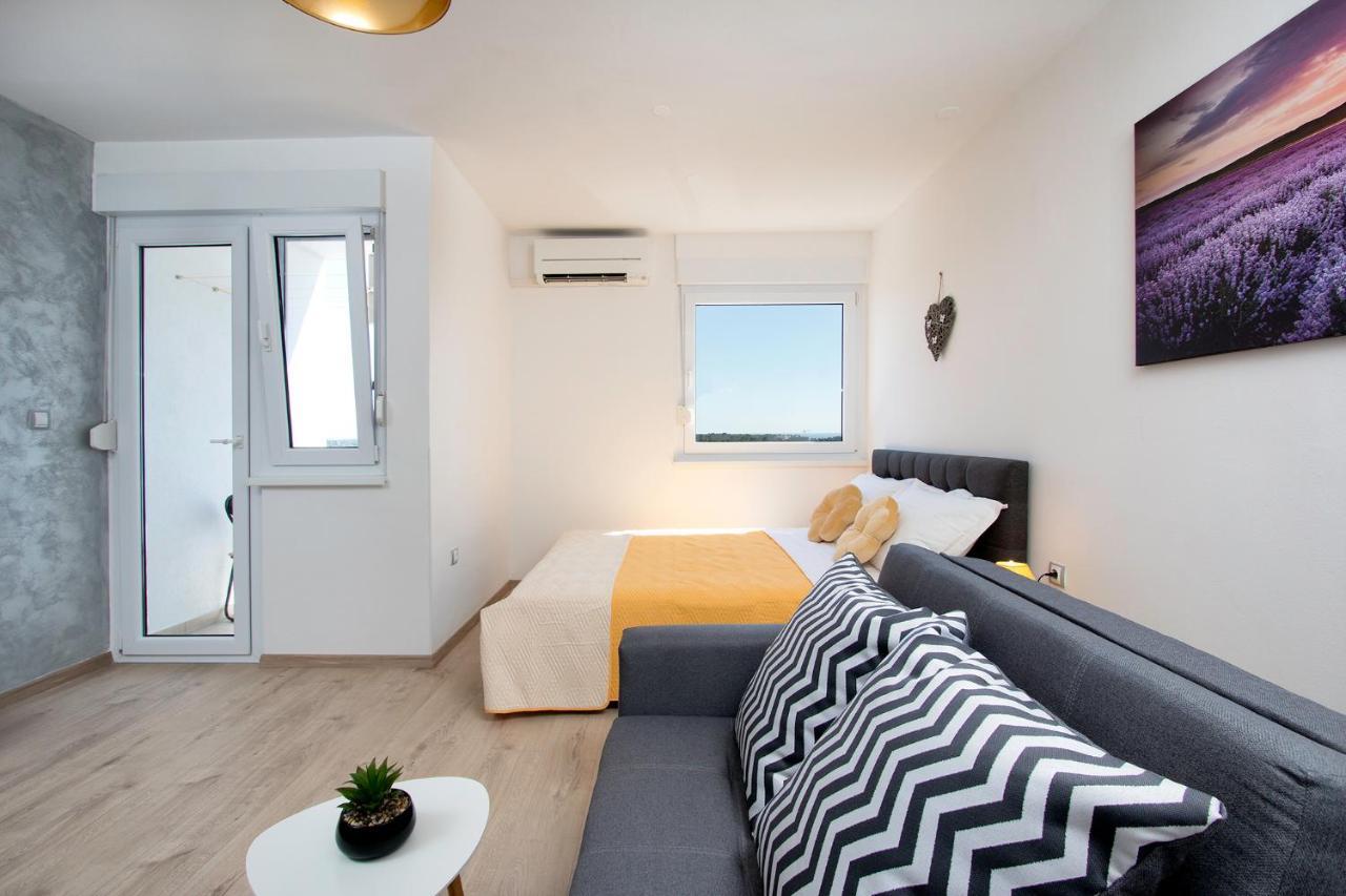 Apartman Vita Pula Exterior foto